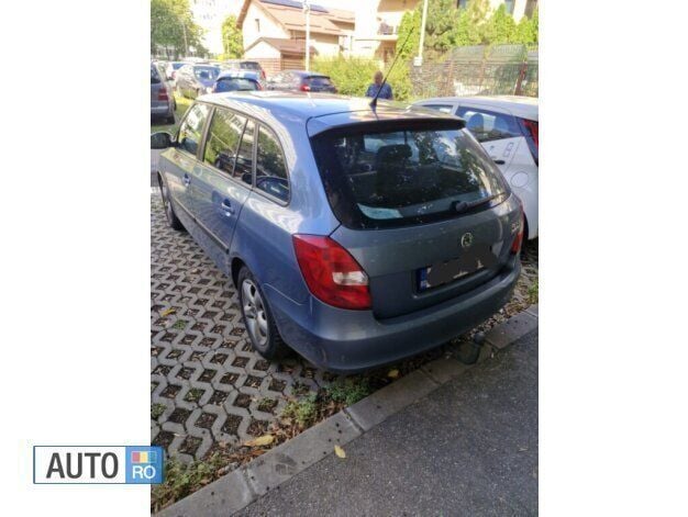 Second-hand Skoda Fabia 75 CP (55 kW) 2011 Gri Hatchback