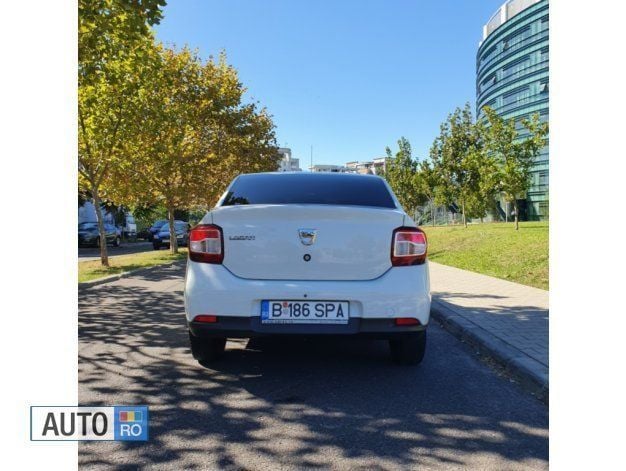 Second-hand Dacia Logan 75 CP (55 kW) 2015 Alb Berlinǎ