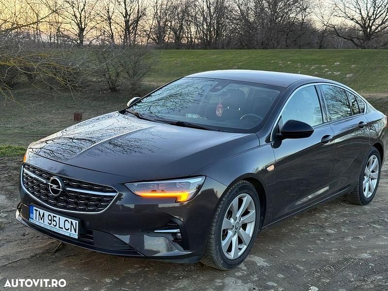 Second-hand Opel Insignia Elegance 174 CP (127 kW) 2021 Culoarenegru Berlinǎ