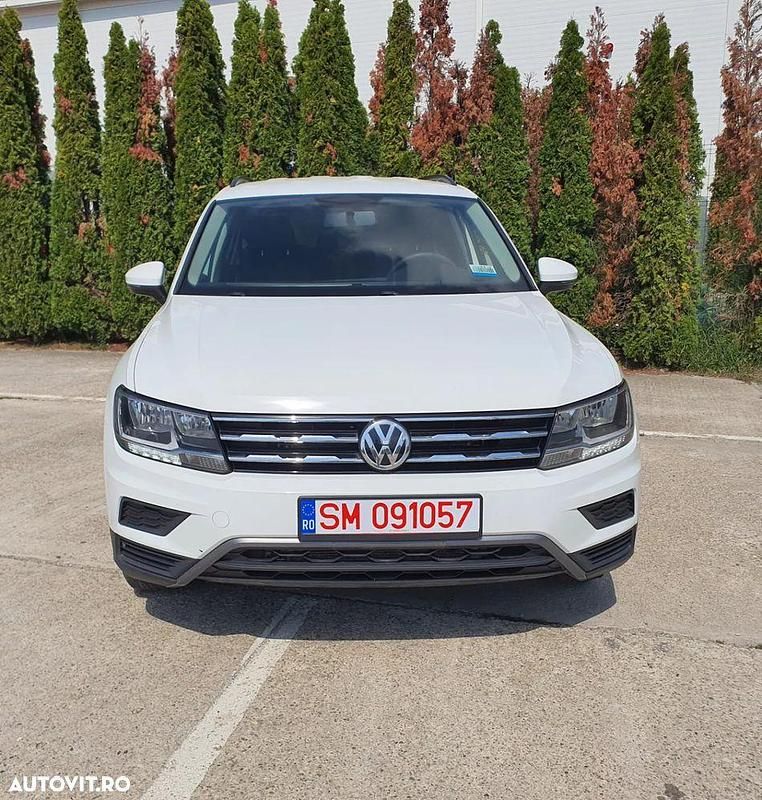 Culoarealb Utilizat 2020 VW Tiguan SUV | 17.500 EUR (Super Preț) - Imagine 1/4