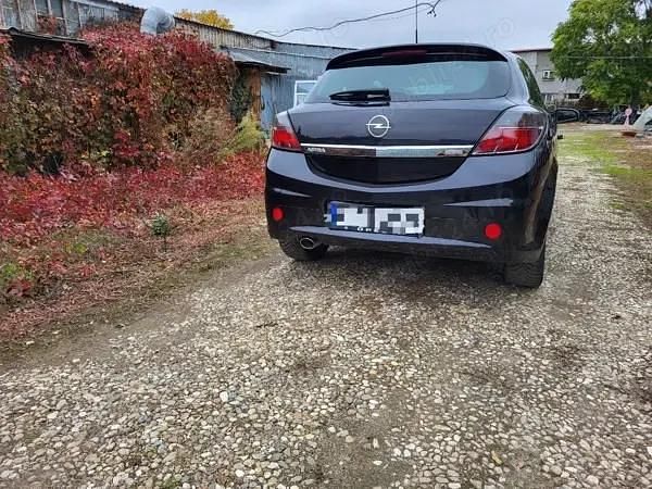 Second-hand Opel Astra GTC OPC 140 CP (102 kW) 2009 Negru Coupe