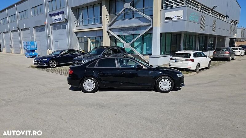 Negru Utilizat 2013 Audi A4 Berlinǎ | 9.500 EUR (Preț OK) - Imagine 1/4