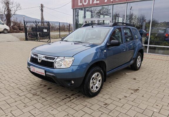 Second-hand Dacia Duster Lauréate 107 CP (78 kW) 2011 Albastru SUV