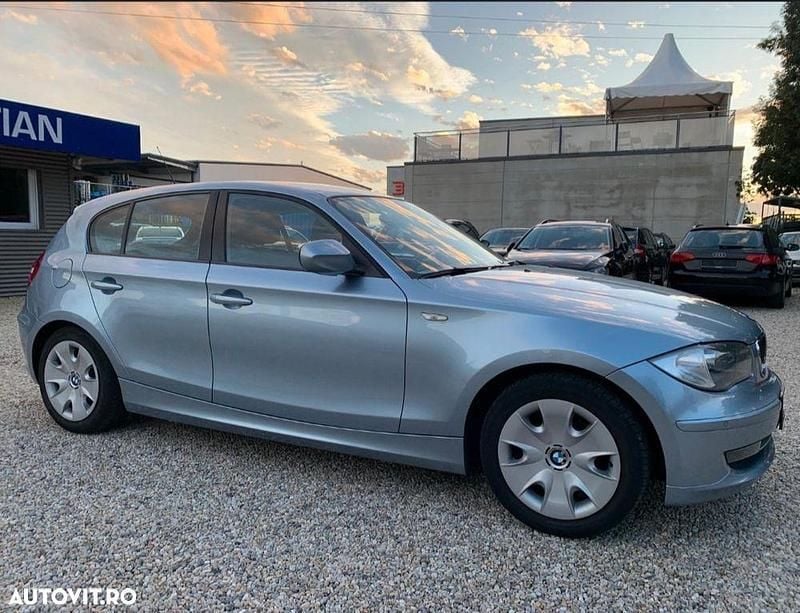 Second-hand BMW 116 Urban Line 116 CP (85 kW) 2010 Culoarealbastru Hatchback
