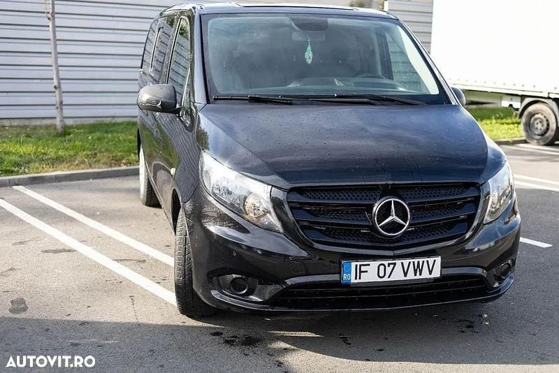 Culoarenegru Second-hand 2019 Mercedes Vito Van | 23.000 EUR - Imagine 1/4