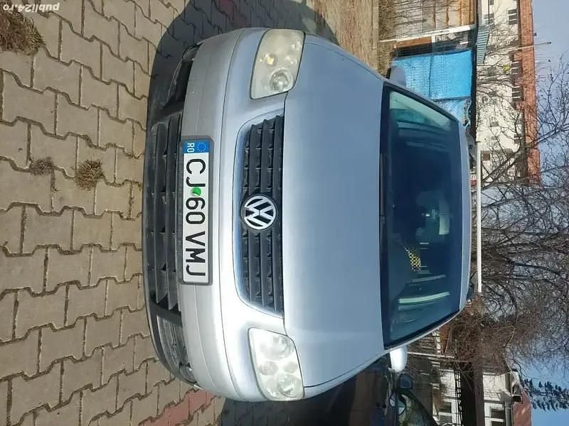 Utilizat 2005 VW Touran Monovolum | 3.150 EUR (Puțin scump) - Imagine 1/4