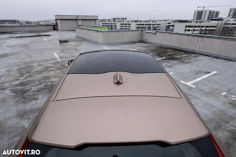 Second-hand Volvo V40 115 CP (84 kW) 2013 Culoaremaro Hatchback