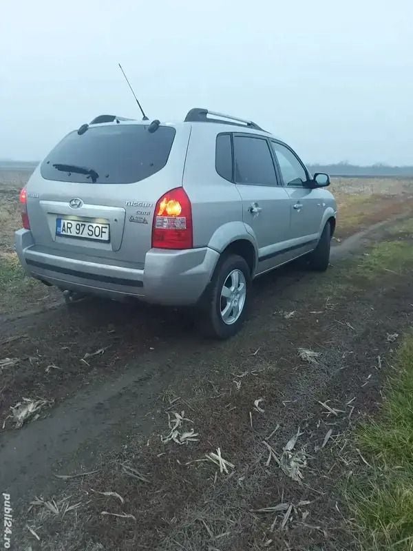 Utilizat 2006 Hyundai Tucson SUV | 3.500 EUR (Super Preț) - Imagine 1/4