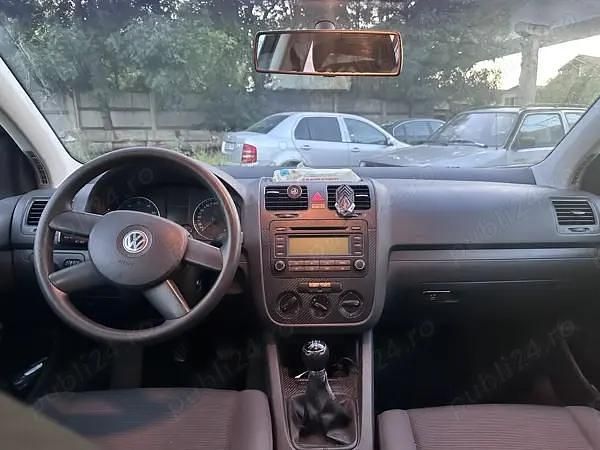 Second-hand VW Golf V 75 CP (55 kW) 2005 Hatchback