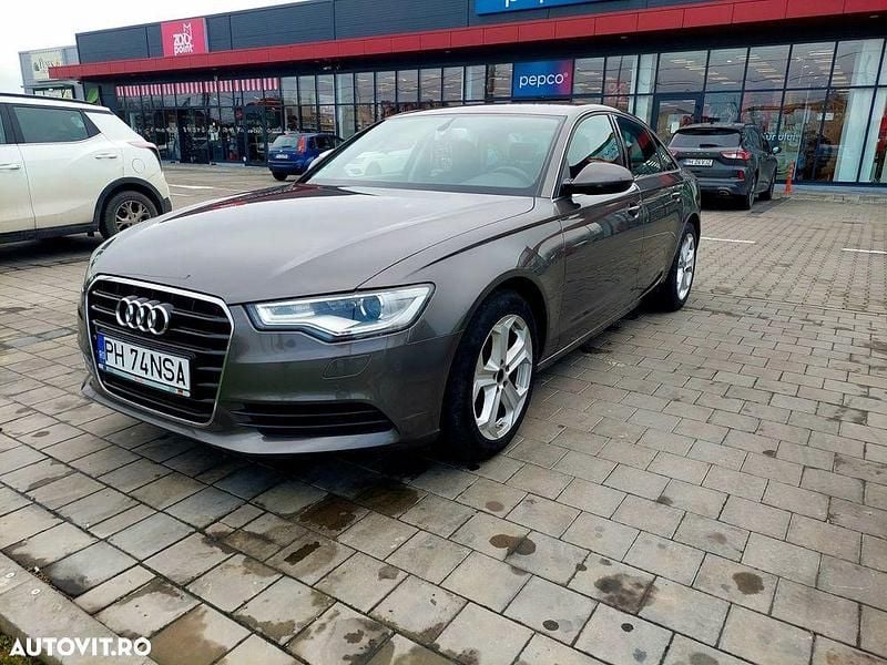 Second-hand Audi A6 Sport 177 CP (130 kW) 2013 Culoaremaro Berlinǎ