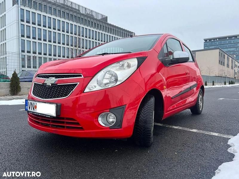 Second-hand Chevrolet Spark LS 68 CP (50 kW) 2010 Culoarerosu Hatchback