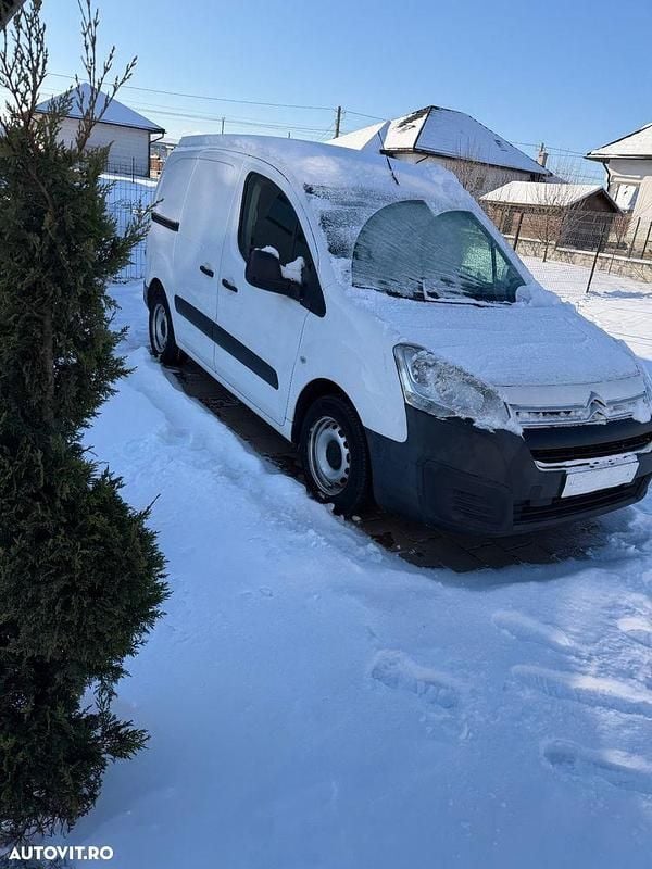 Culoarealb Utilizat 2017 Citroën Berlingo Monovolum | 5.200 EUR (Preț OK) - Imagine 1/4