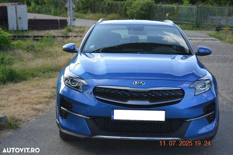 Culoarealbastru Utilizat 2021 Kia XCeed SUV | 17.850 EUR (Super Preț) - Imagine 1/4