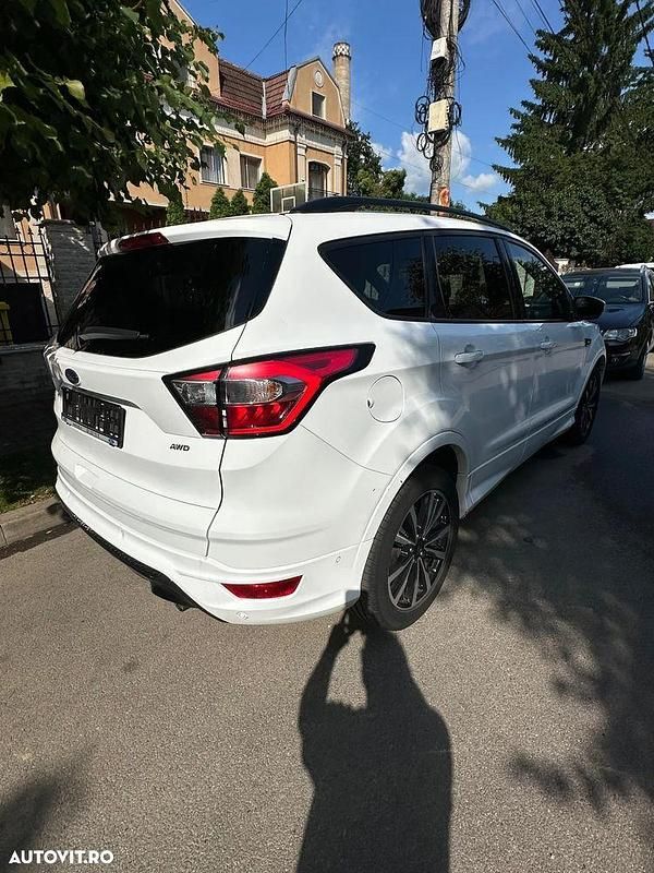 Second-hand Ford Kuga ST-Line 150 CP (110 kW) 2019 Culoarealb SUV
