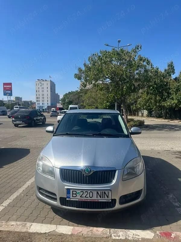 Utilizat 2008 Skoda Fabia Hatchback | 2.050 EUR (Preț OK) - Imagine 1/4