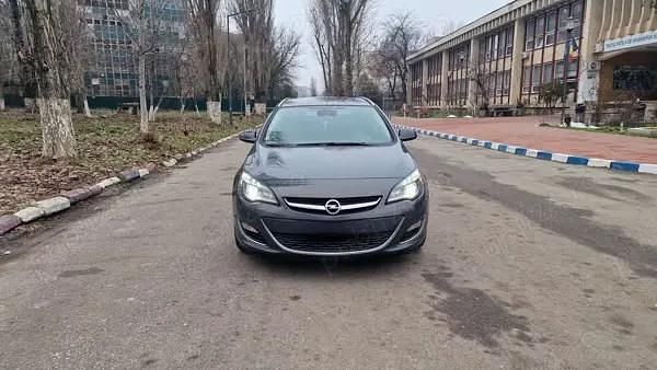 Second-hand Opel Astra Sport 161 CP (118 kW) 2013 Break