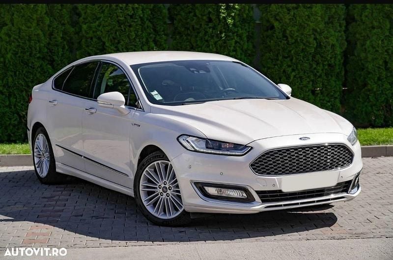 Alb Utilizat 2018 Ford Mondeo Vignale Berlinǎ | 15.490 EUR (Preț OK) - Imagine 1/4