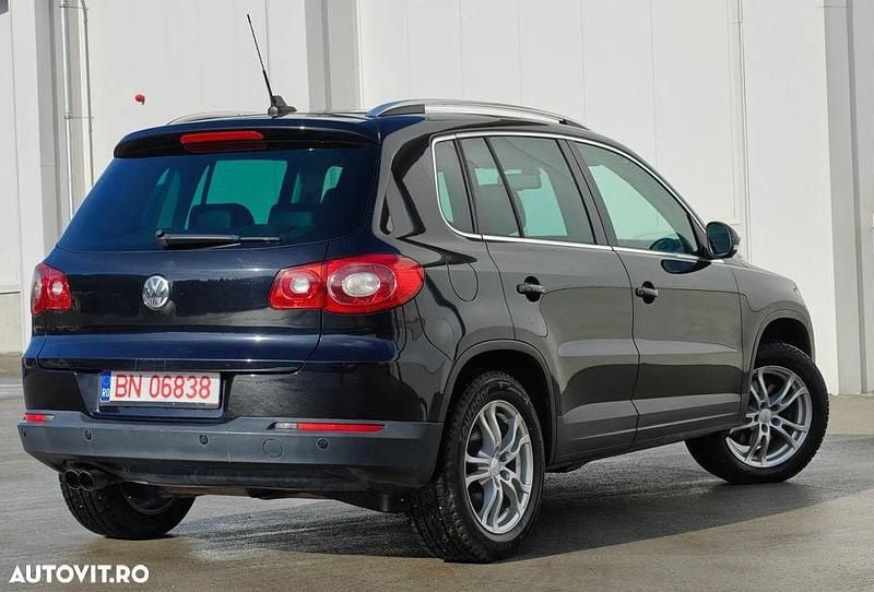 Second-hand VW Tiguan Sportline 140 CP (102 kW) 2011 Culoarenegru SUV