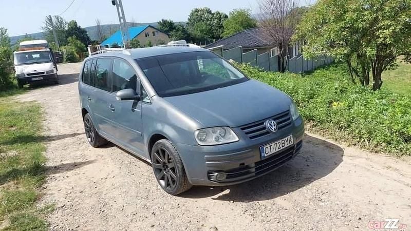 Second-hand VW Touran 2006 Monovolum