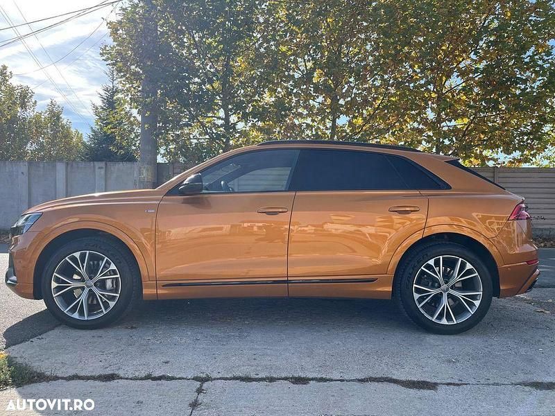 Culoareportocaliu Second-hand 2019 Audi Q8 SUV | 47.000 EUR (Super Preț) - Imagine 1/4