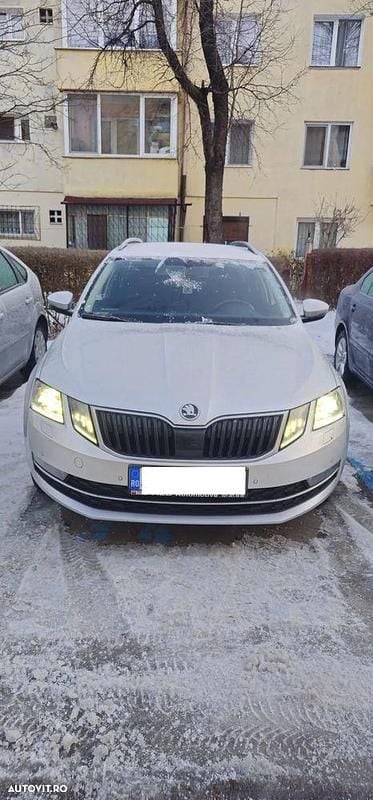 Culoaregri Utilizat 2019 Skoda Octavia Ambition Break | 14.000 EUR (Preț OK) - Imagine 1/4