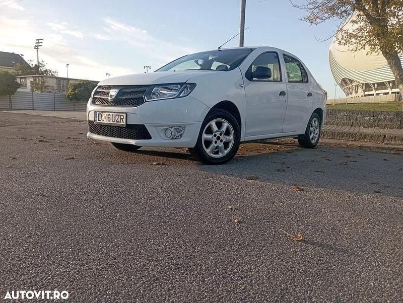 Culoarealb Utilizat 2014 Dacia Logan Ambiance Berlinǎ | 2.600 EUR (Preț bun) - Imagine 1/4