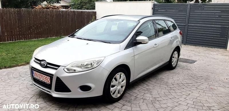 Argintiu Utilizat 2012 Ford Focus Champions Edition Break | 4.000 EUR (Preț OK) - Imagine 1/4