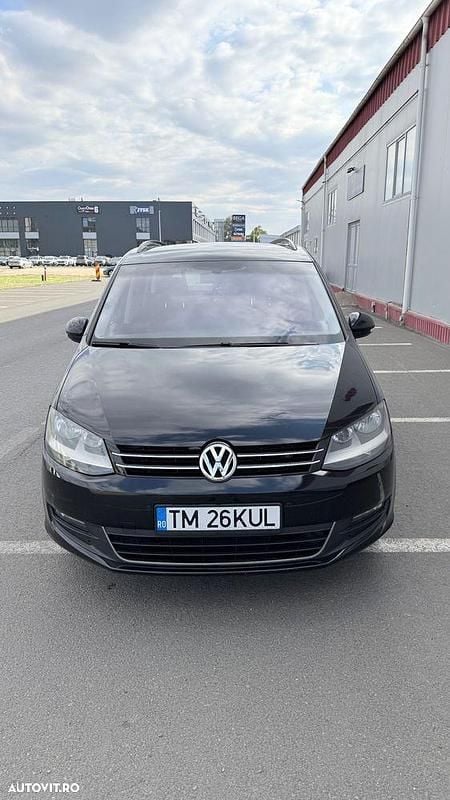 Culoarenegru Utilizat 2011 VW Sharan Comfortline Monovolum | 7.999 EUR (Preț OK) - Imagine 1/4