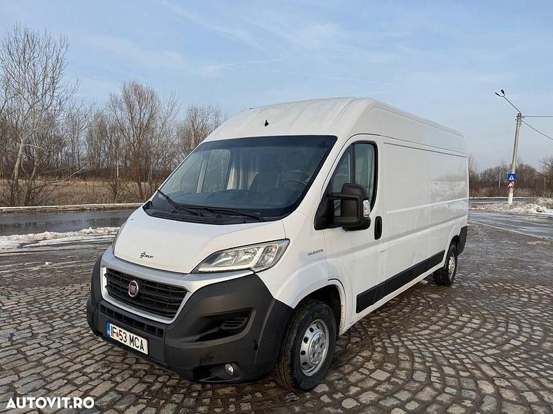 Second-hand Fiat Ducato 130 CP (95 kW) 2019 Culoarealb Van
