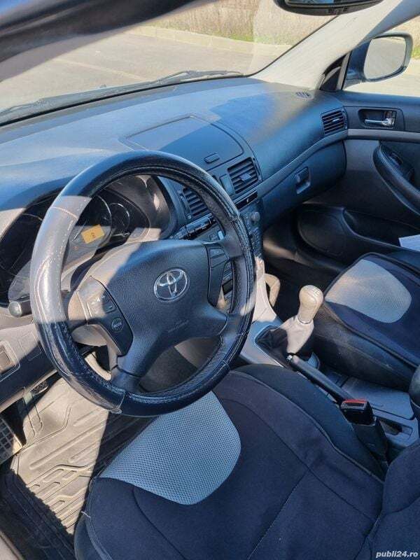 Gri Utilizat 2007 Toyota Avensis Berlinǎ | 2.800 EUR - Imagine 1/4