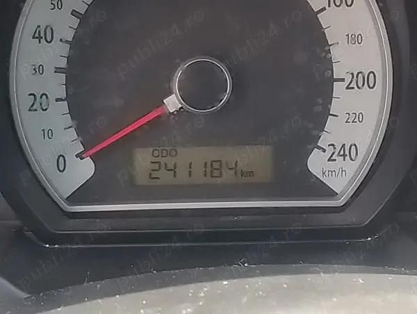 Utilizat 2010 Kia Ceed Break | 2.000 EUR (Super Preț) - Imagine 1/4