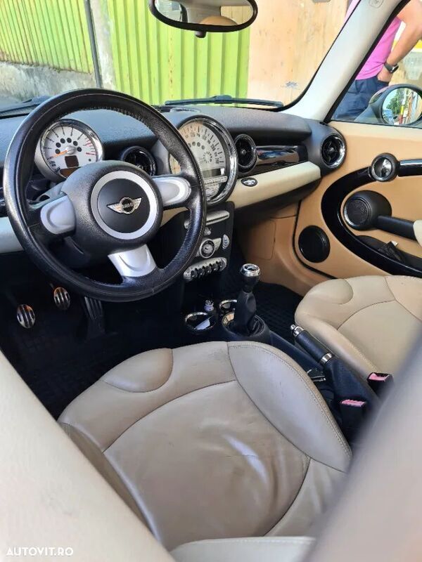 Negru Utilizat 2006 Mini Cooper S Hatchback | 4.600 EUR - Imagine 1/4