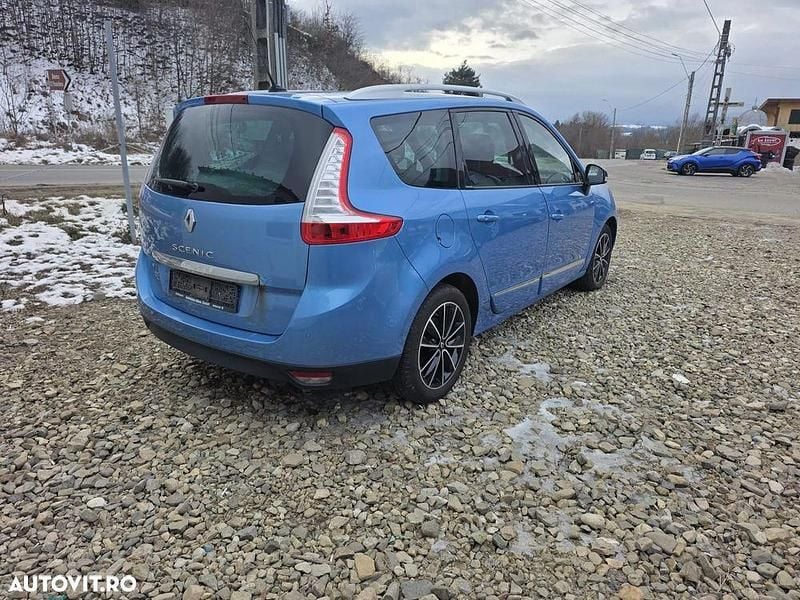 Second-hand Renault Scénic III 130 CP (95 kW) 2013 Culoarealbastru Monovolum