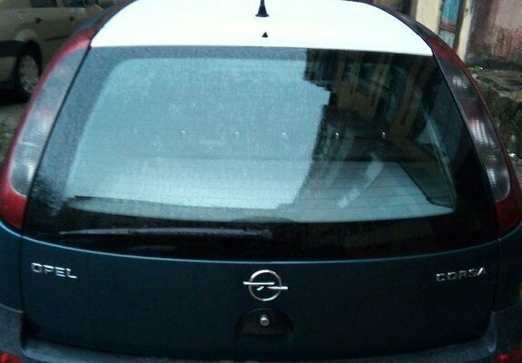 Second-hand Opel Corsa 58 CP (42 kW) 2001 Albastru Hatchback