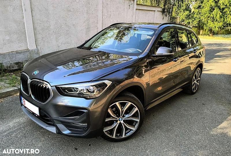 Gri Utilizat 2020 BMW X1 Advantage SUV | 17.900 EUR (Preț bun) - Imagine 1/4