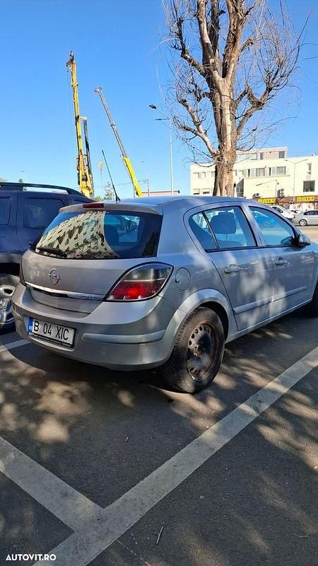 Culoareargint Utilizat 2008 Opel Astra Enjoy | 3.600 EUR (Scump) - Imagine 1/4