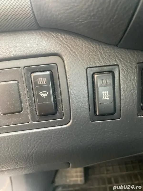 Second-hand Toyota Avensis 116 CP (85 kW) 2004 Hatchback