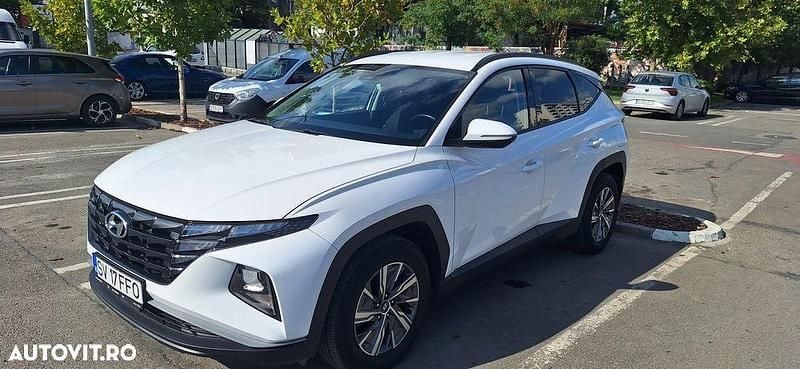 Culoarealb Utilizat 2023 Hyundai Tucson Style SUV | 22.000 EUR (Preț OK) - Imagine 1/4