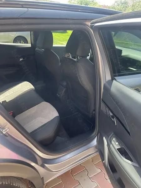 Utilizat 2021 Peugeot e-2008 SUV | 15.000 EUR - Imagine 1/4