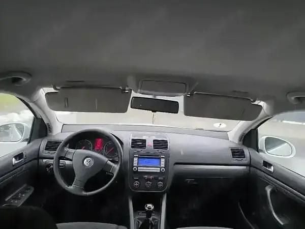 Alb Second-hand 2006 VW Golf V Hatchback | 2.490 EUR (Preț OK) - Imagine 1/4