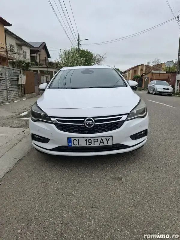 Alb Utilizat 2016 Opel Astra Break | 5.500 EUR (Preț bun) - Imagine 1/4