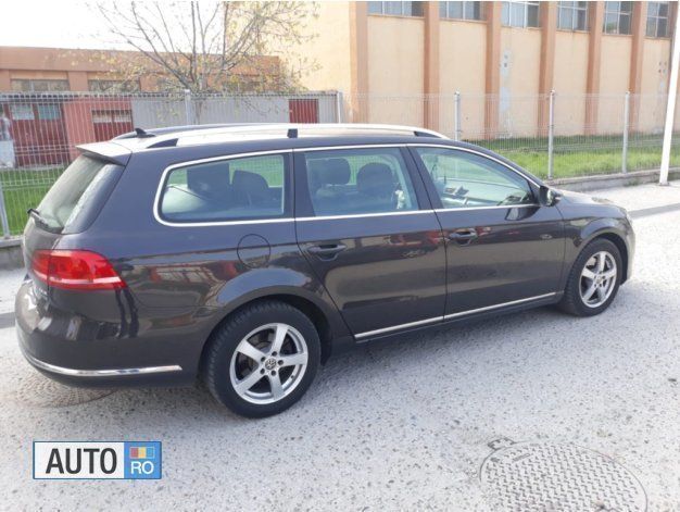 Maro Utilizat 2011 VW Passat Break | 8.600 EUR (Scump) - Imagine 1/4