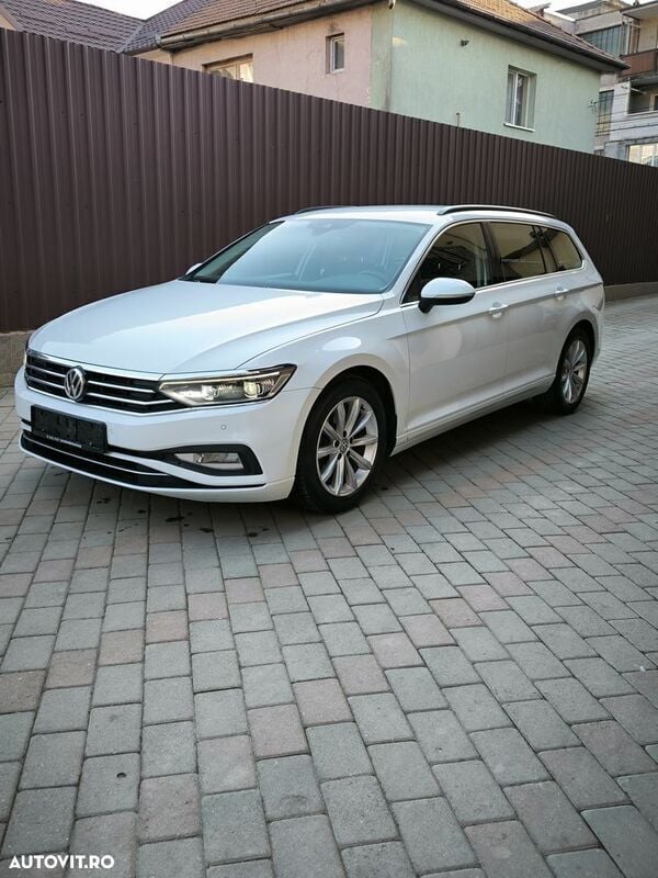 Alb Utilizat 2019 VW Passat Comfortline Break | 11.990 EUR (Preț bun) - Imagine 1/4
