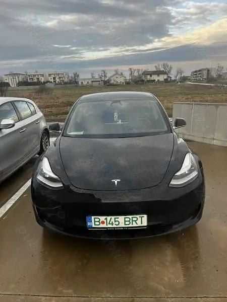 Second-hand Tesla Model 3 Standard Range 239 kW (325 CP) 2020 Berlinǎ