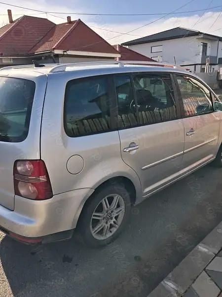 Second-hand VW Touran 140 CP (102 kW) 2008 Monovolum