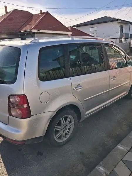 Utilizat 2008 VW Touran Monovolum | 3.500 EUR (Preț OK) - Imagine 1/4