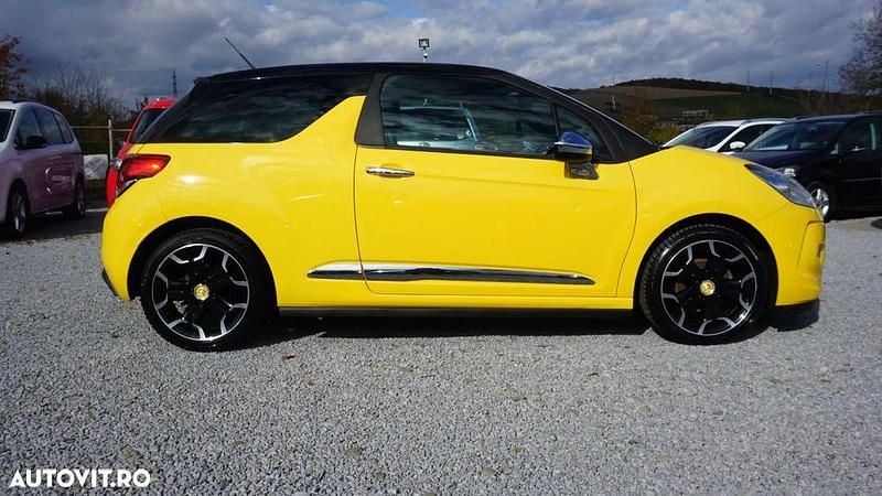 Second-hand Citroën DS3 So Chic 120 CP (88 kW) 2011 Culoaregalbeuriu Hatchback