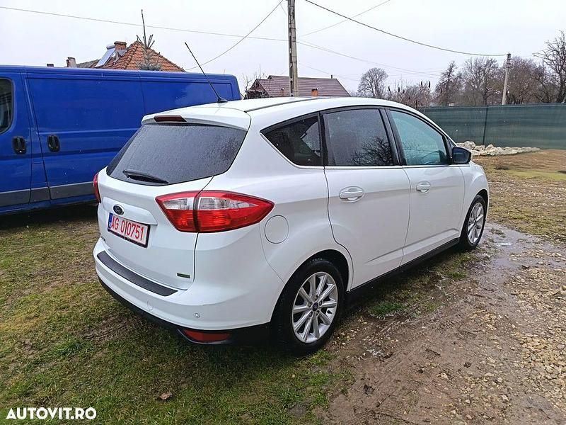Second-hand Ford C-MAX Titanium 125 CP (91 kW) 2015 Culoarealb Monovolum