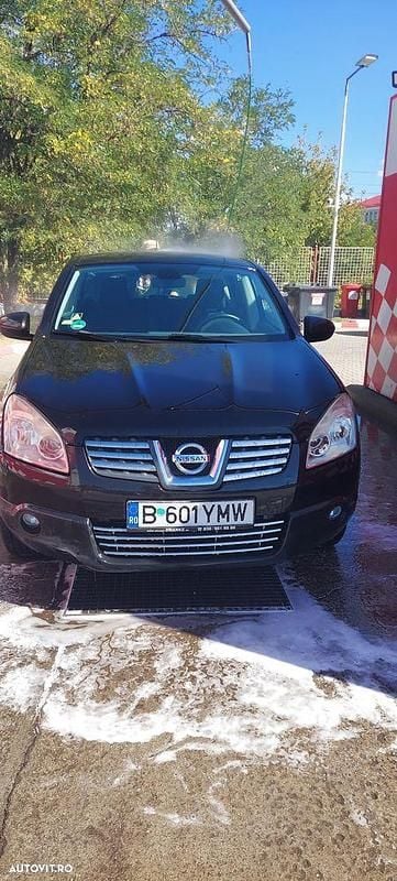 Second-hand Nissan Qashqai Tekna 150 CP (110 kW) 2008 Culoarenegru SUV