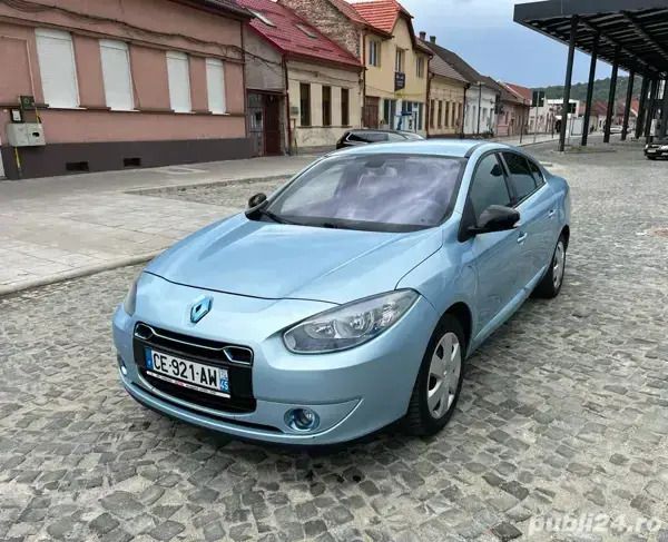 Utilizat 2011 Renault Fluence Berlinǎ | 3.990 EUR - Imagine 1/4